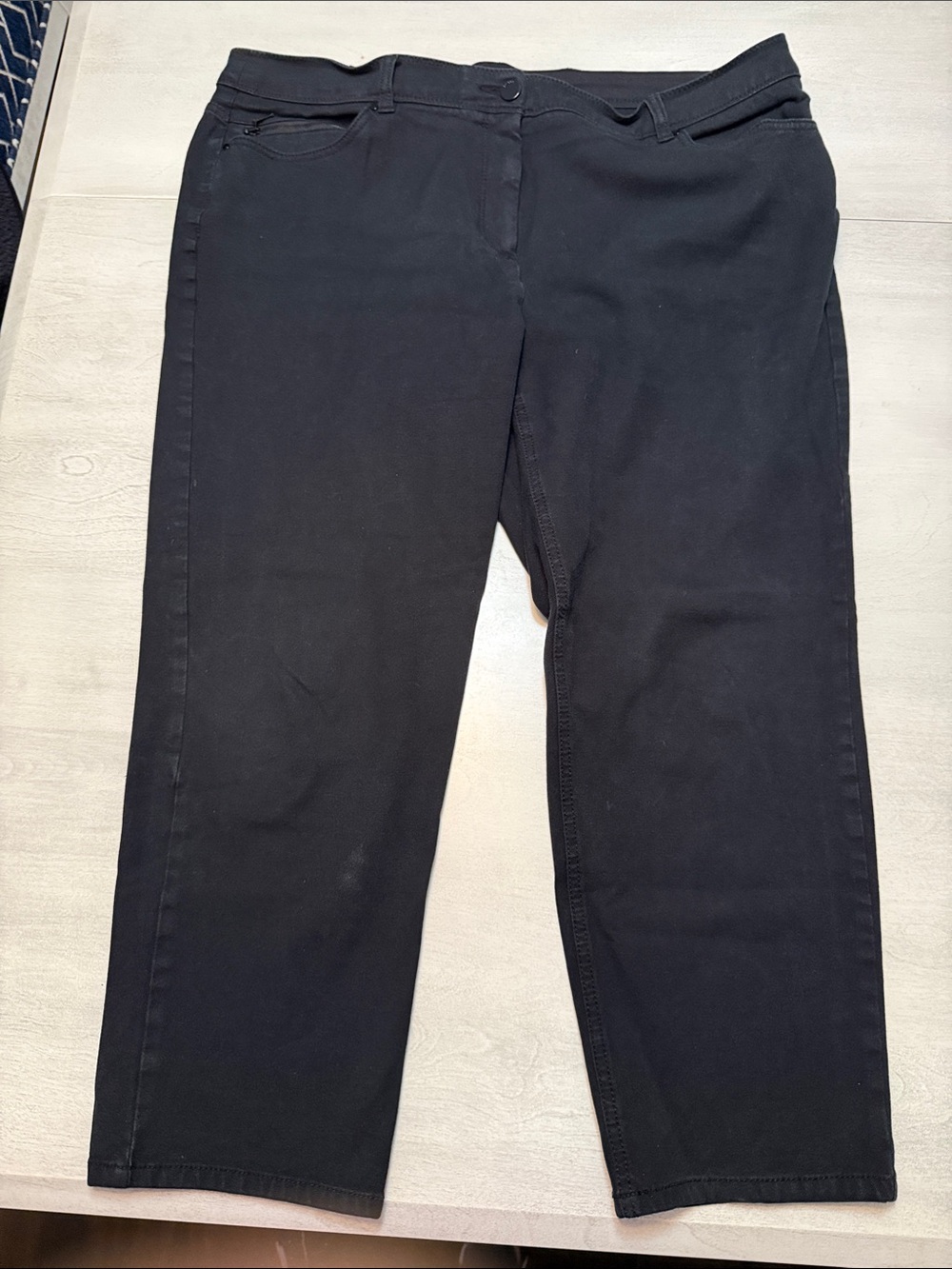 Chico's Black Ankle Crop Jeans